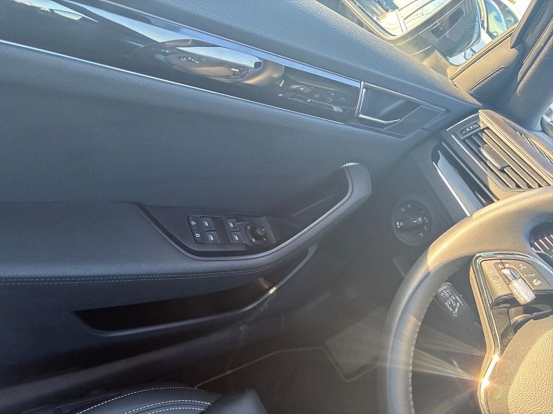 Škoda Superb (2023) L&K 2.0TDI 147kW DSG DPH TAŽNÉ - fotka 11 z 11