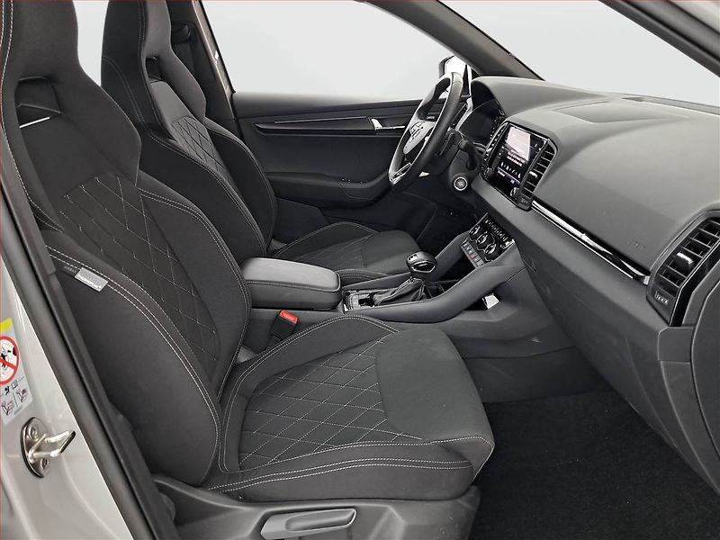 Škoda Karoq (2025) 2.0 TDI, Sportline, Navigace - fotka 9 z 23