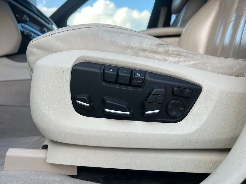 BMW X5 30d xDrive-2019 ALU - fotka 14 z 36