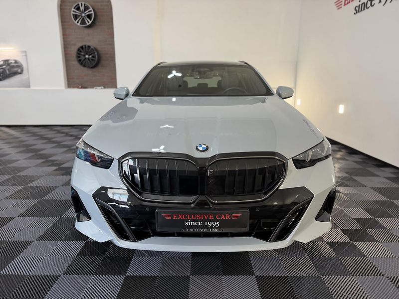 BMW Řada 5 BMW 540d xDrive M-Sport,tažné  - fotka 10 z 48