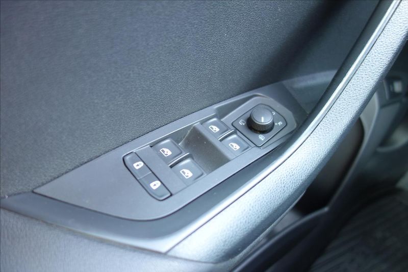 Škoda Karoq 2,0 TDi,ČR,4x4,PANORAMA,STYLE. - fotka 45 z 50