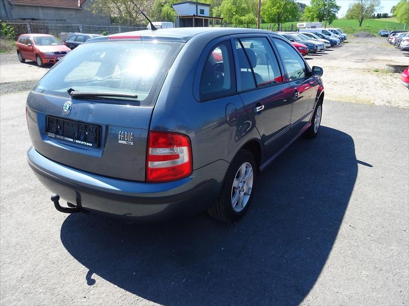 Škoda Fabia 1,4 - fotka 4 z 25