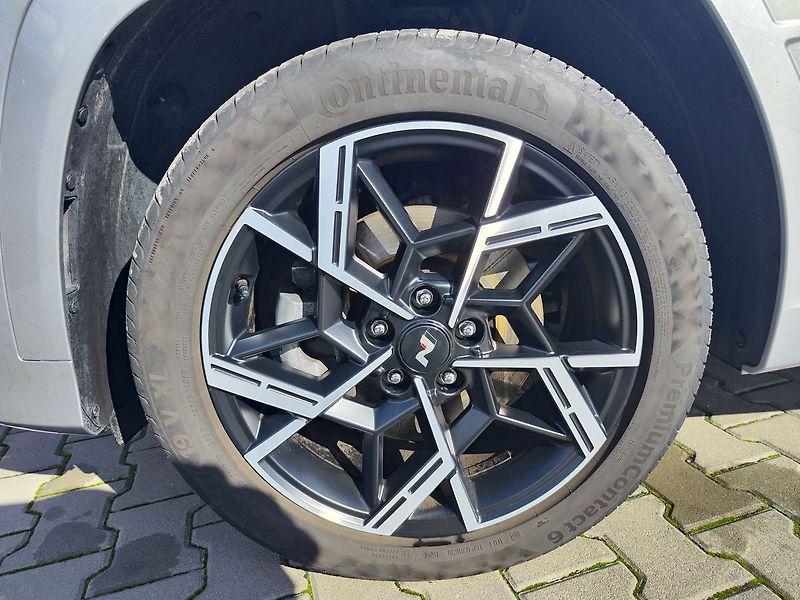 Hyundai Tucson 1.6 T-GDI/118kW N-Line DCT - fotka 33 z 34