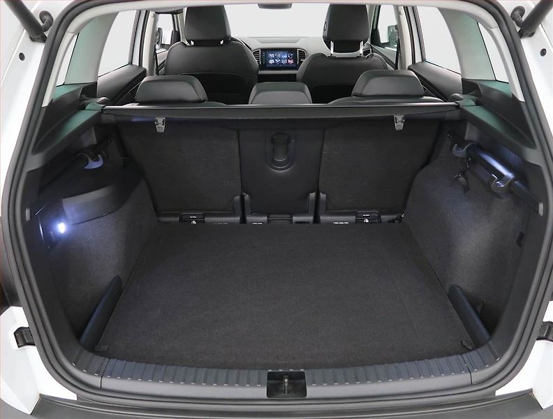 Škoda Karoq (2017) 2.0 TDI, 4X4, Automat - fotka 14 z 29