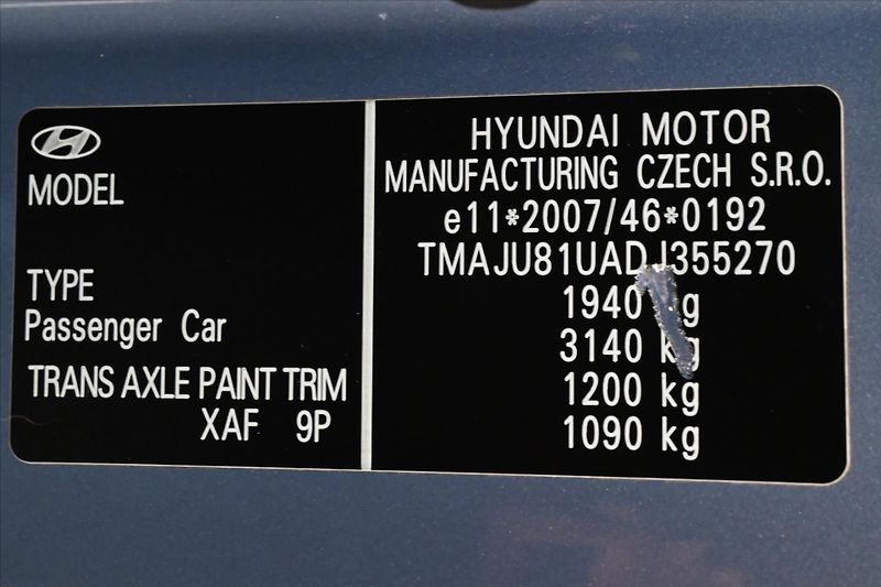 Hyundai ix35 1,7 CRDi 85 kW Tažné Výhřev se - fotka 12 z 30