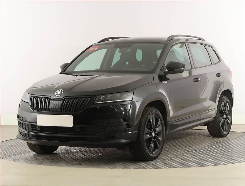 Škoda Karoq (2020) Sportline 1.5 TSI, digi klima - fotka 2 z 25