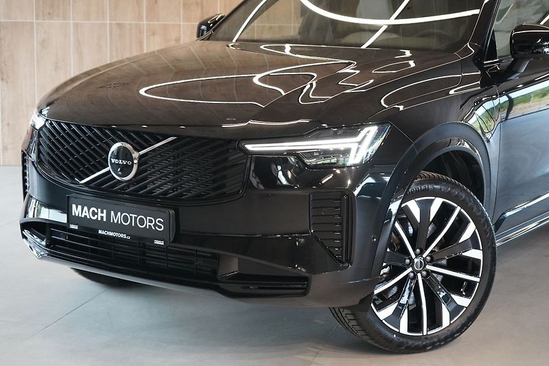 Volvo XC90 T8 PLUS Dark, Ventilace, 360° - fotka 2 z 50