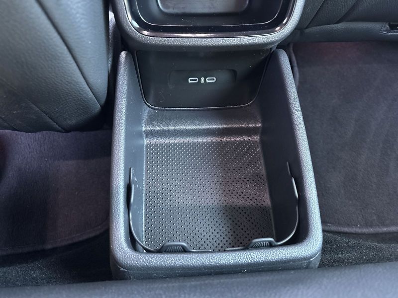 Škoda Octavia (2025) Combi 1.5 TSI M-HEV DSG Sportl - fotka 25 z 30