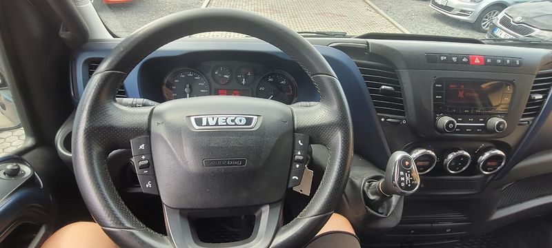 Iveco Daily (2019) 2,3TDi 100kW Diesel Automatik  - fotka 16 z 30