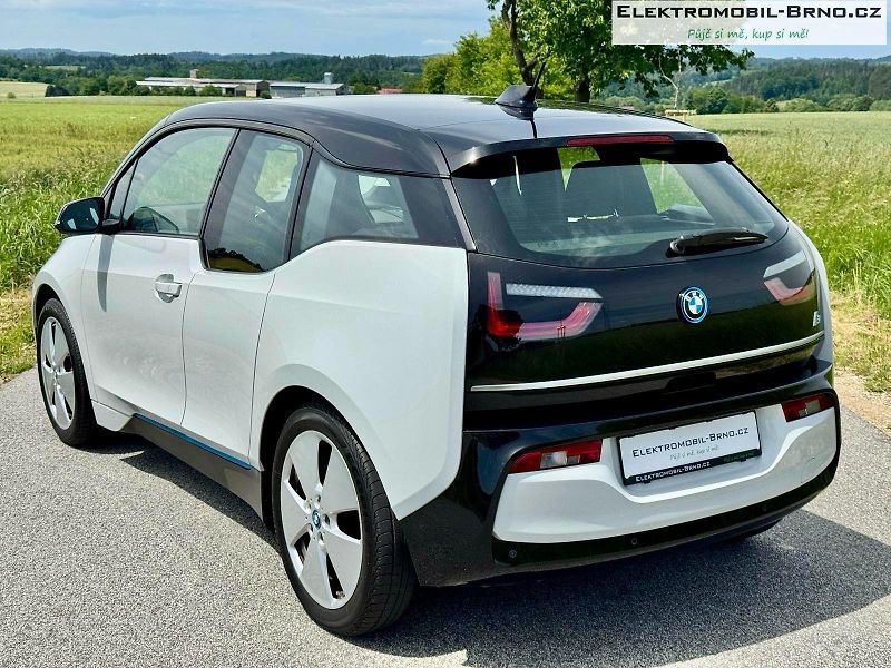 BMW i3 (2022) 120Ah, SoH 90% - fotka 4 z 18