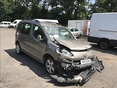 Peugeot Partner Tepee, 1.6 HDi 68 kW ČR 1.MAJ - fotografie inzerátu