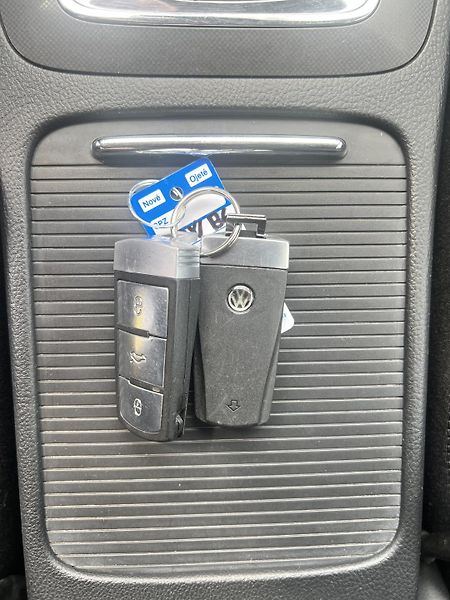 Volkswagen Passat Variant 2.0TDi 125kw DSG ALU - fotka 21 z 41