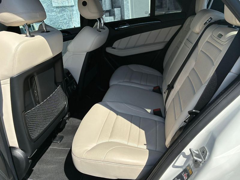 Mercedes-Benz Třídy M (2015) ML63 AMG ,386KW, 4MATIC, H/K - fotka 43 z 43