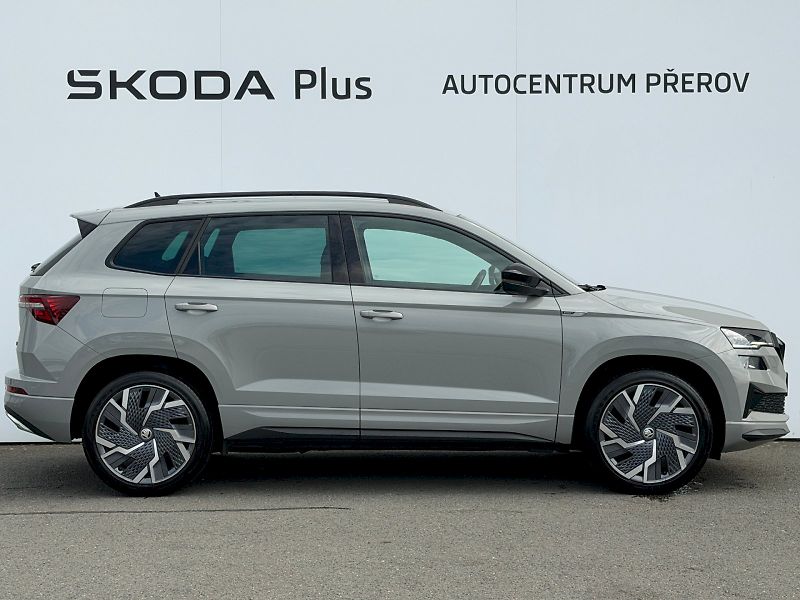 Škoda Karoq (2023) 2.0 TSI 140kW DSG SportLine - fotka 31 z 35