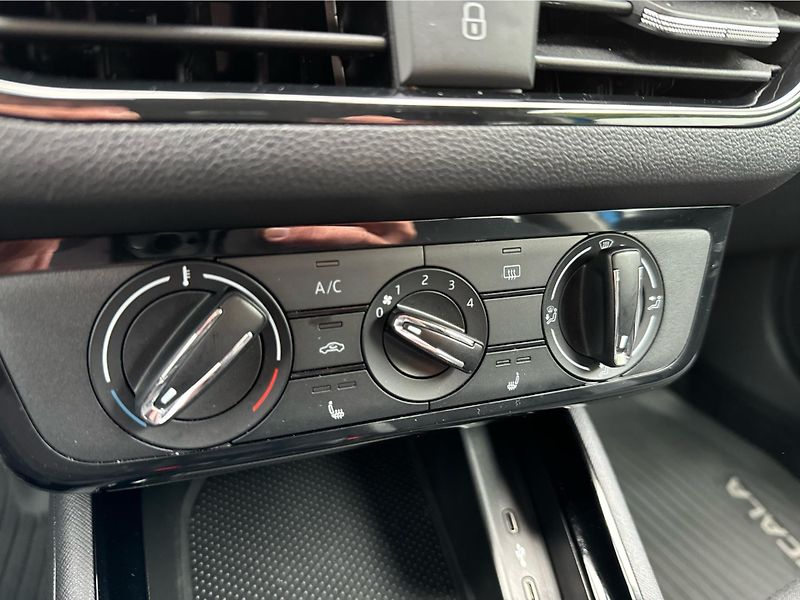 Škoda Scala FL Top Selection 1.0 TSI /85 k - fotka 14 z 17