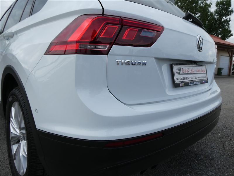 Volkswagen Tiguan 2,0 TSi 140kW DSG 4Motion,weba - fotka 11 z 52
