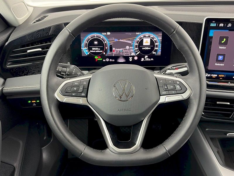 Volkswagen Passat (2024) Business 1.5 TSI 110kW DSG - fotka 9 z 35