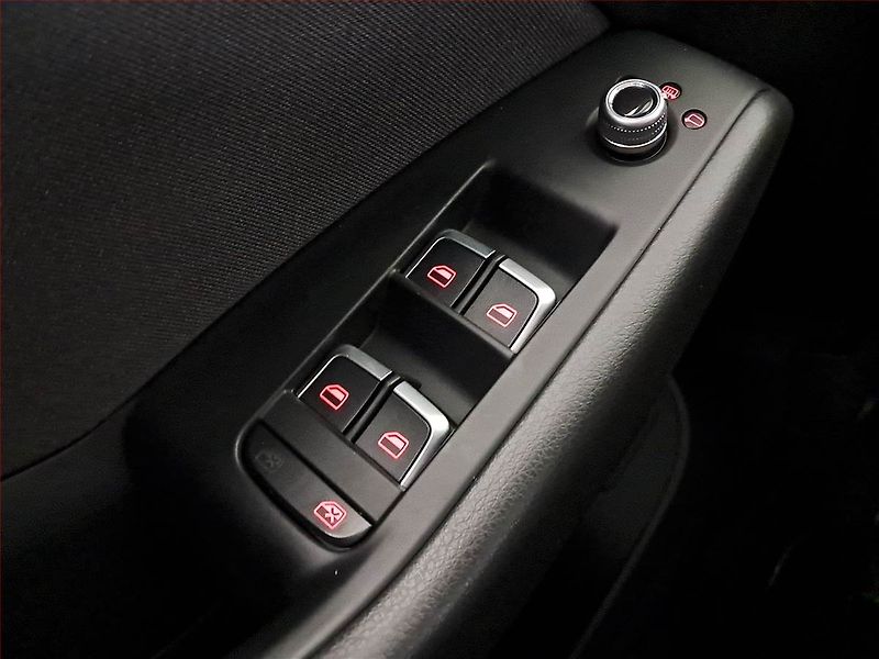 Audi Q5 (2014) 2.0 TDI, 4X4, Automat - fotka 16 z 19