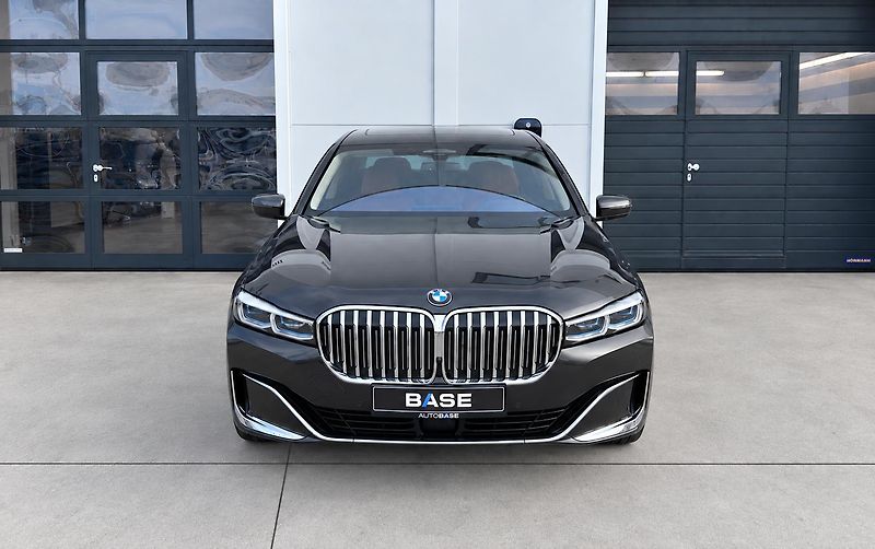 BMW Řada 7 740d xDrive, Masáže, Nezávislé - fotka 2 z 29