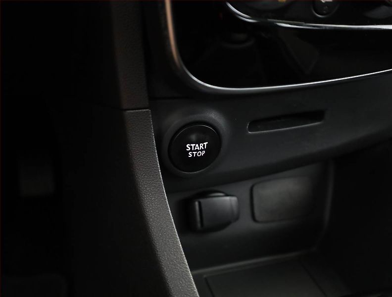 Renault Clio (2017) 1.2 16V, Tempomat - fotka 14 z 16