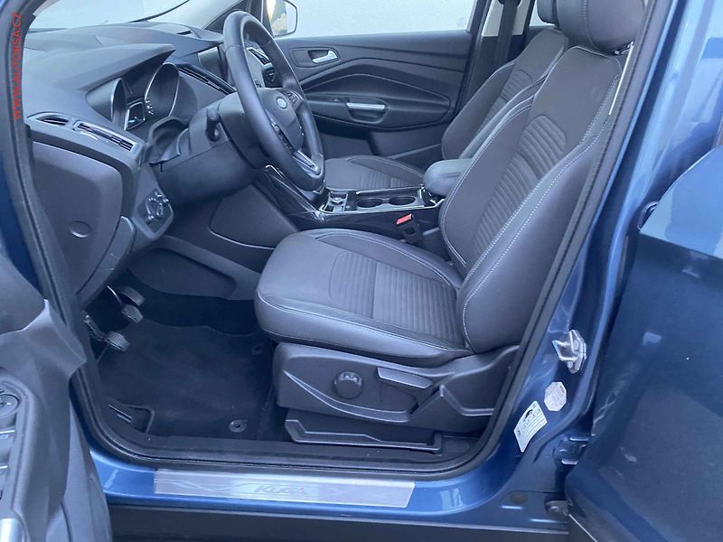 Ford Kuga (2019) 1.5 EB, Titanium, +kola - fotka 9 z 19