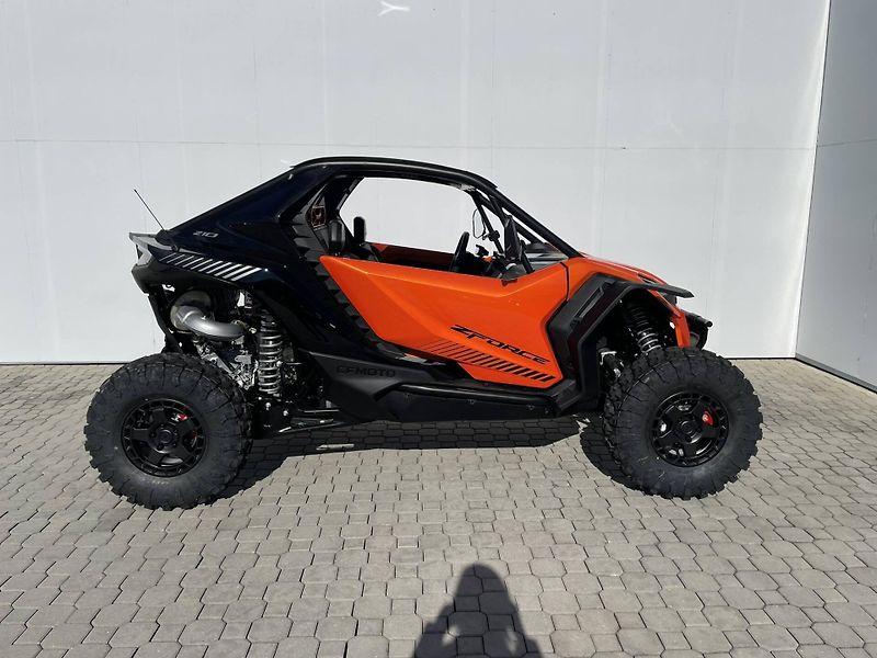 CFMOTO (2026) Gladiator Z10 Turbo T1B EPS - fotka 2 z 14