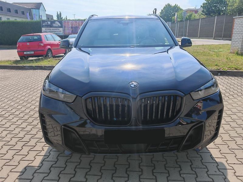 BMW X5 30d xD M-sport,CZ,Harman - fotka 2 z 40