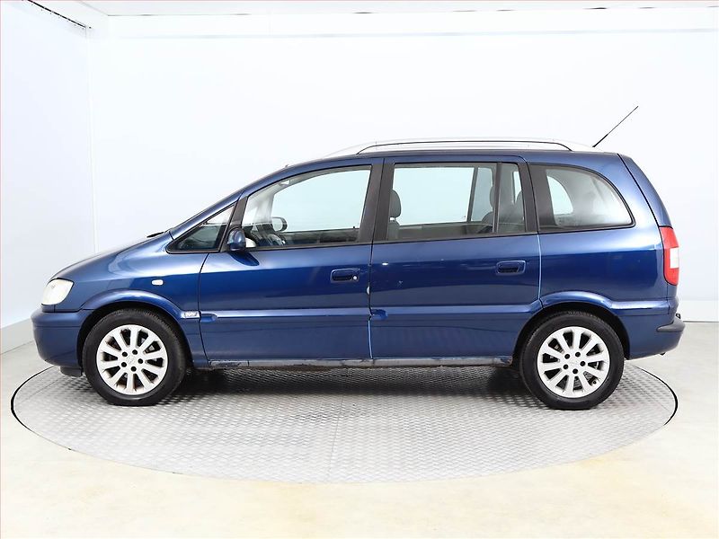 Opel Zafira (2005) 1.8 16V, 7 míst, po STK, Tažné - fotka 3 z 10