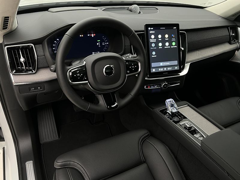Volvo XC90 (2026) T8 AWD RECHARGE ULTRA DARK - fotka 4 z 46