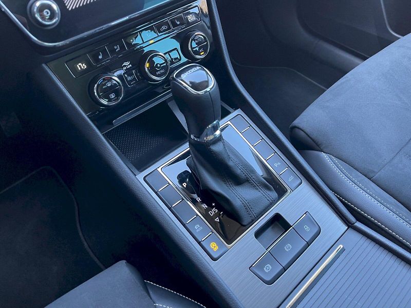 Škoda Superb (2024) 2.0 TDI 110kW DSG Style Plus c - fotka 11 z 34