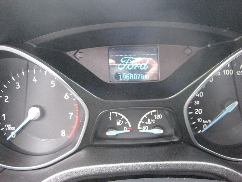 Ford Focus 1.0i 92 kW Ecob SPORT DPH-ČR! - fotka 23 z 23