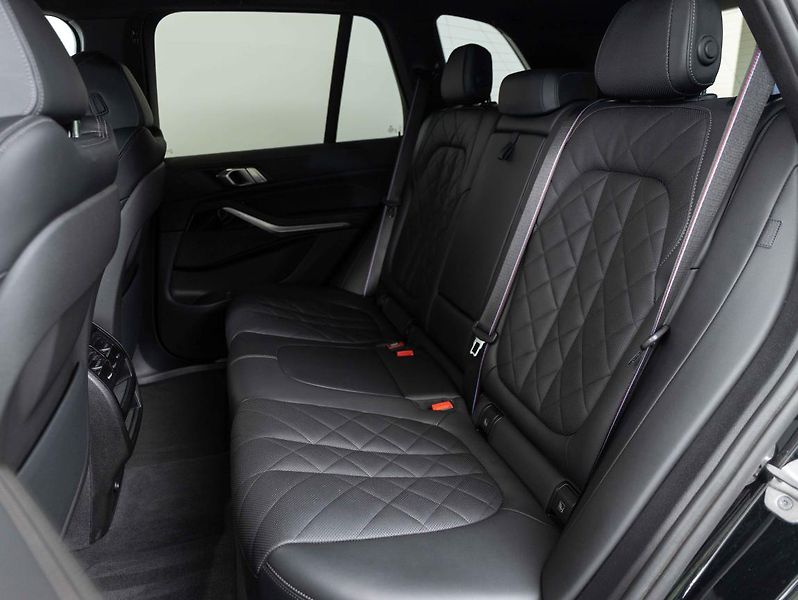 BMW X5 xDrive30d - fotka 20 z 22