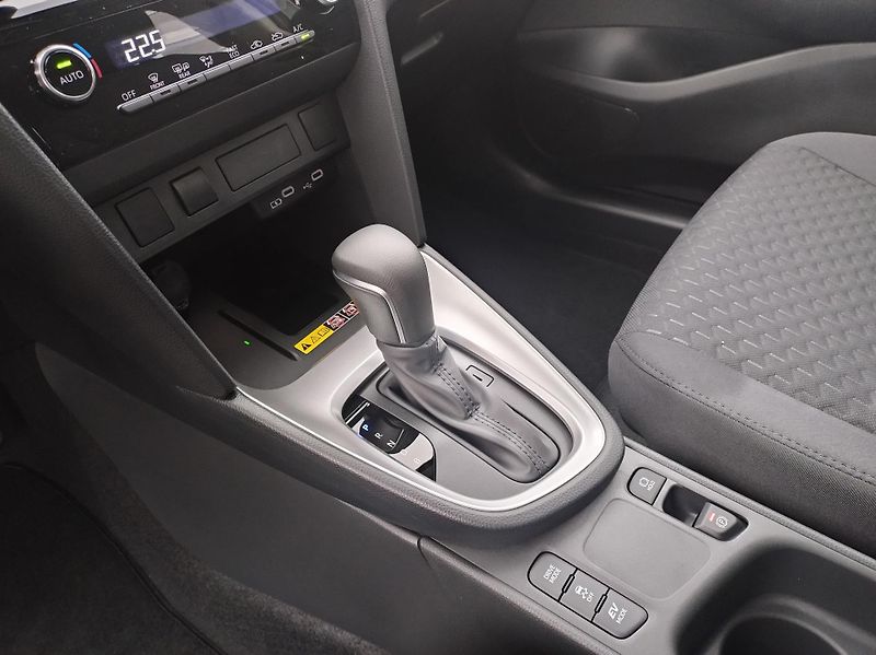 Toyota Yaris Cross (2026) 1.5 FHEV Limited Edition - fotka 8 z 11