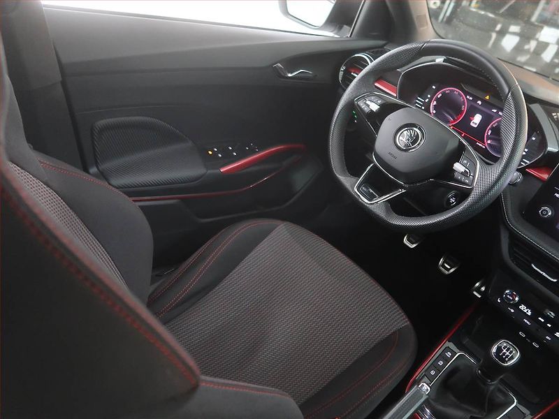 Škoda Fabia (2023) Monte Carlo 1.0 TSI - fotka 7 z 20