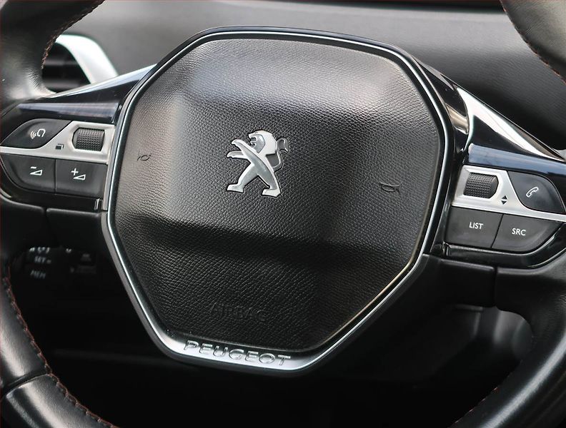 Peugeot 5008 (2017) PureTech 130, Serv.kniha - fotka 22 z 22