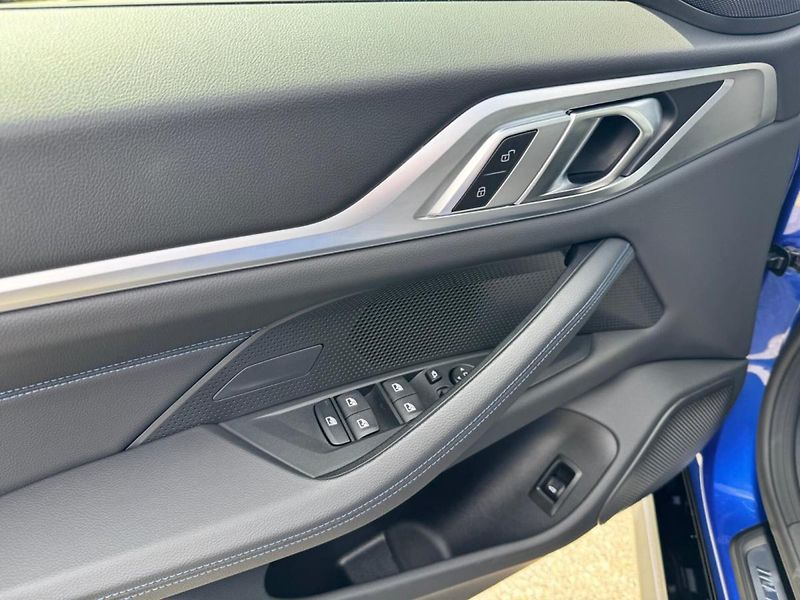 BMW i4 xDrive40 M-Sport HuD 360 DAPro - fotka 11 z 22