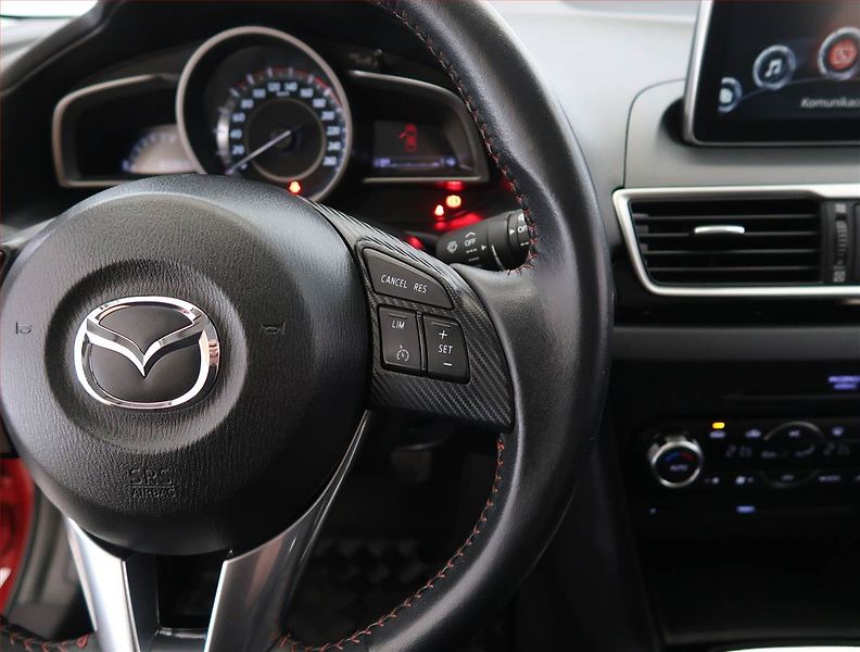 Mazda 3 (2016) 2.0 Skyactiv-G, Tempomat - fotka 19 z 20