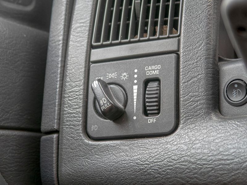 Dodge RAM (2004) 1500 Magnum Hemi GTX - fotka 31 z 44