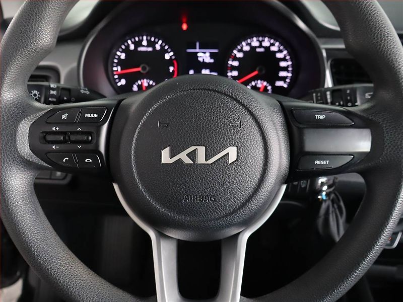 Kia Rio (2021) 1.2 DPI, Serv.kniha - fotka 15 z 17