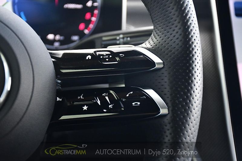 Mercedes-Benz GLC 300de 4M TAŽNÉ K360°ČR 1M - fotka 28 z 56