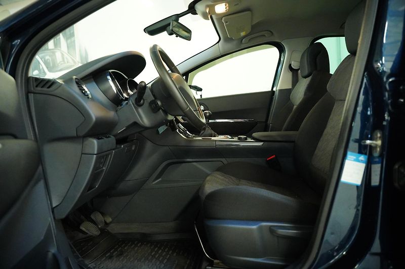 Peugeot 3008 - fotka 12 z 29