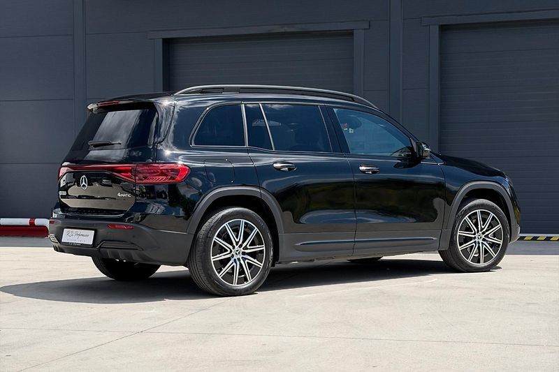 Mercedes-Benz EQB (2025) EQB 300 4Matic AMG Line - fotka 17 z 56