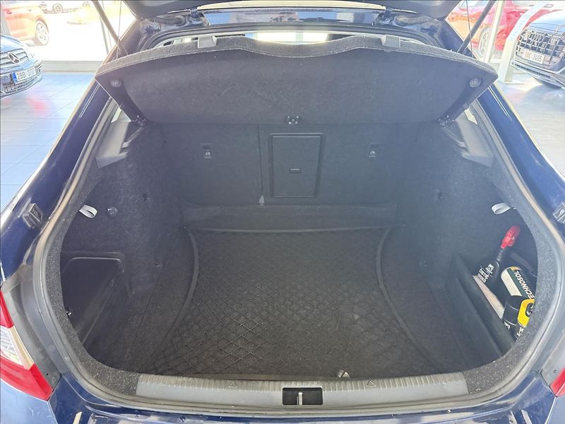 Škoda Octavia 1,4   TSI 110kW,SERVISKA,ČR - fotka 26 z 28