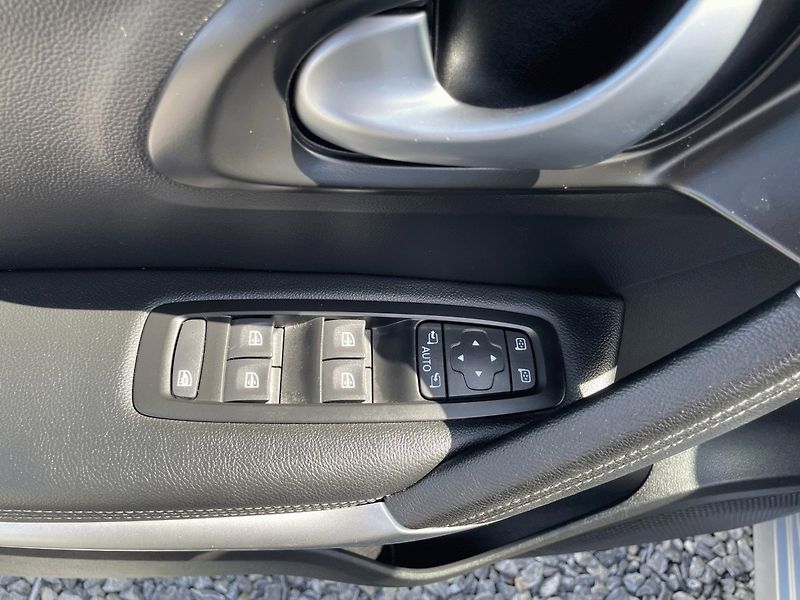 Renault Kadjar (2019) 1.3 TCe,103kW,Intens,1.Maj - fotka 28 z 39