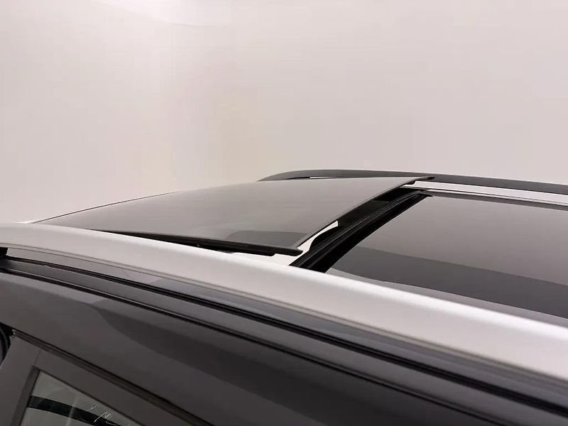 MG ZS EV 130kW 51kWh LUXURY DPH - fotka 10 z 11