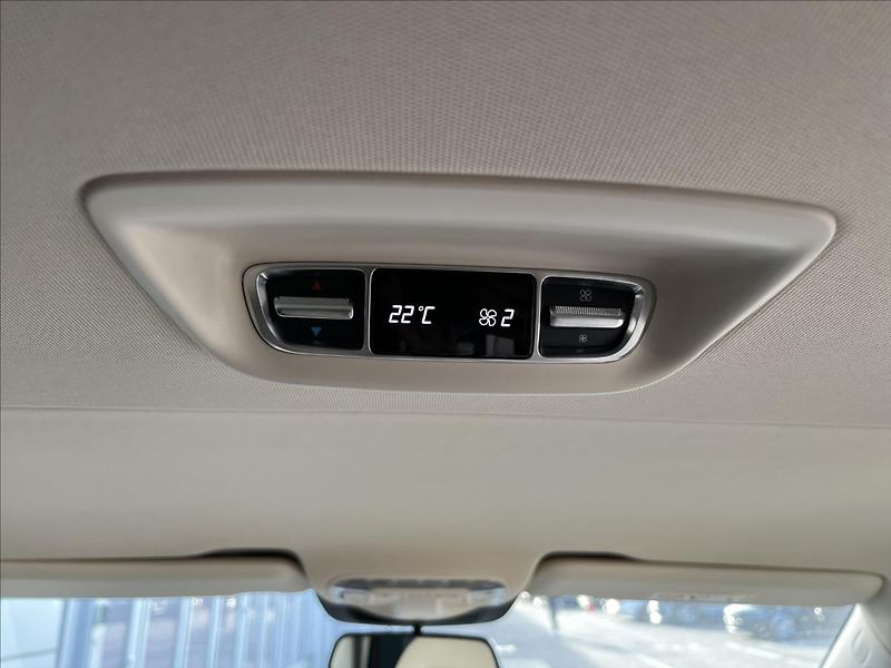 Mercedes-Benz Třídy V 300D 4MATIC AVANTGARDE - fotka 25 z 28