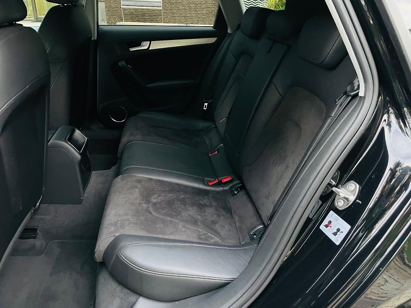 Audi A4 2.0TDI VÝHŘEV SENZORY SERVISKA - fotka 33 z 49