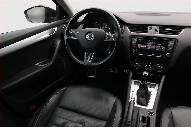 Škoda Octavia (2013) Elegance 1.8 TSI, Automat - fotka 7 z 19