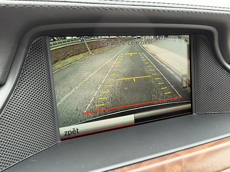 Mercedes-Benz CLS 350 CDI 7G LED NAVI H/K KAMERA - fotka 26 z 45