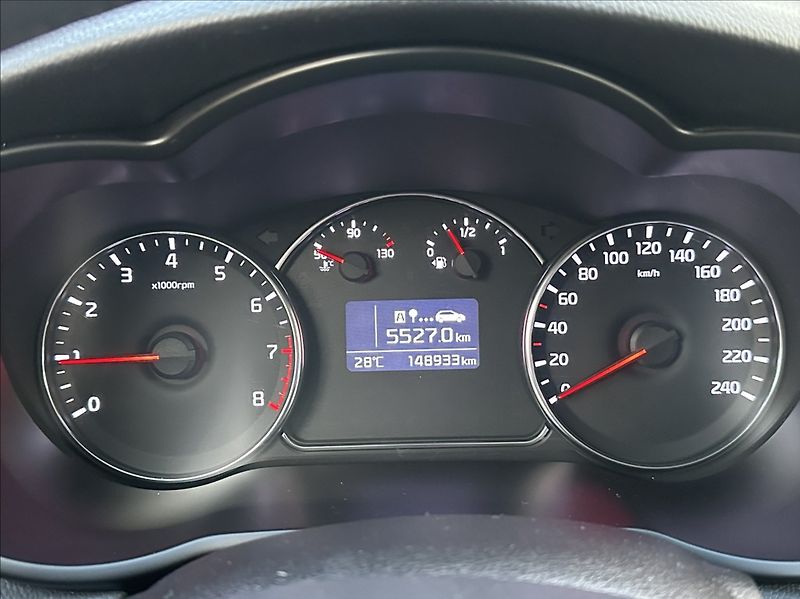 Kia Carens 1,6 GDI 135PS  Comfort Plus - fotka 36 z 50